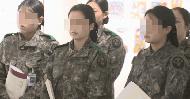 Thêm 1 nữ trung sĩ Hàn tự tử sau khi bị đồng đội cưỡng hiếp với tình tiết phẫn nộ, dư luận bất bình: Không biết đâu mới là điểm dừng - Ảnh 1.