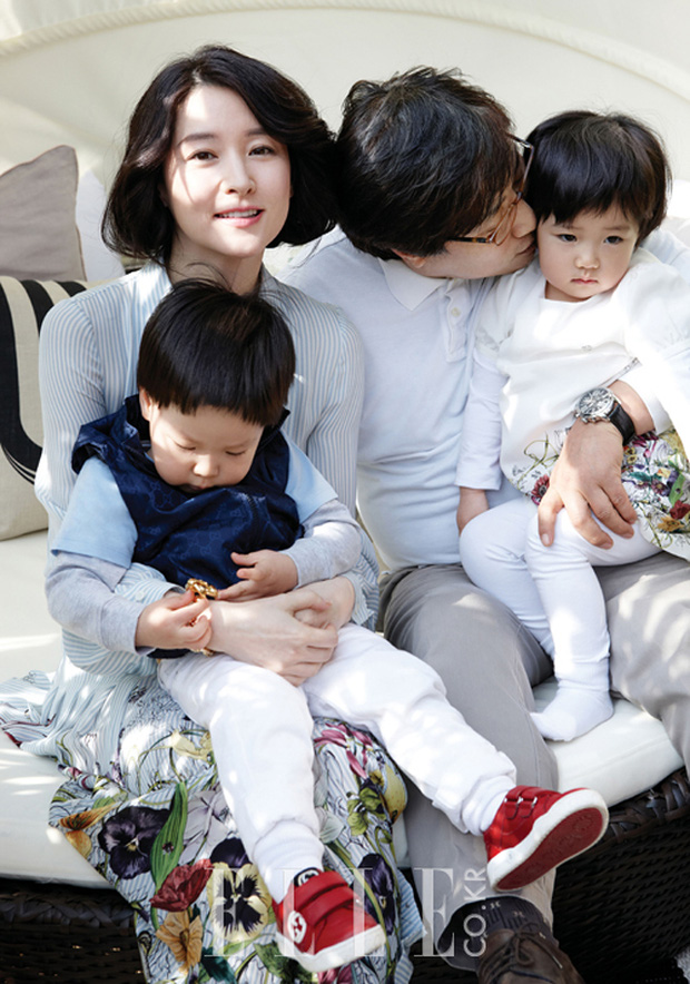6 couple chú cháu hạnh phúc nhất Kbiz: Lee Young Ae cưới chồng đại gia hơn 20 tuổi, sao Vườn Sao Băng viên mãn dù chồng ngoại tình - Ảnh 3.