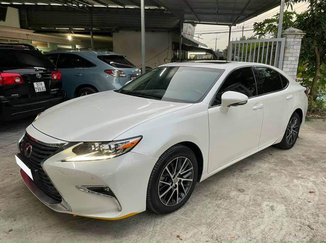 Lexus ES 350 bán lại rẻ ngang Toyota Corolla Altis chỉ sau 45.000km, CĐM vào hỏi: Có đề nhầm giá không? - Ảnh 6.