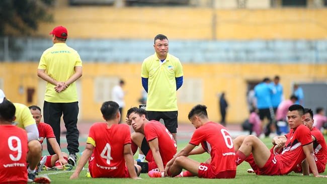 ĐKVĐ V-League bất ngờ hội quân sớm, chờ ‘vượt mặt’ HAGL - Ảnh 1.