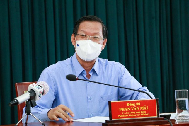 Giới thiệu ông Phan Văn Mãi để bầu làm Chủ tịch TPHCM thay ông Nguyễn Thành Phong - Ảnh 2.