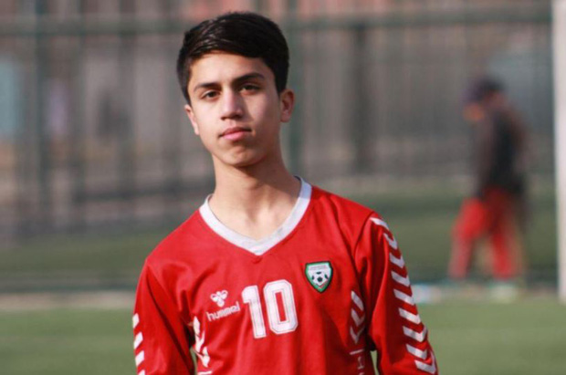 Anh trai tiết lộ lời nói của cầu thủ bóng đá Afghanistan trước khi tử vong thương tâm vì rơi khỏi máy bay khiến dư luận thêm xót xa - Ảnh 4.