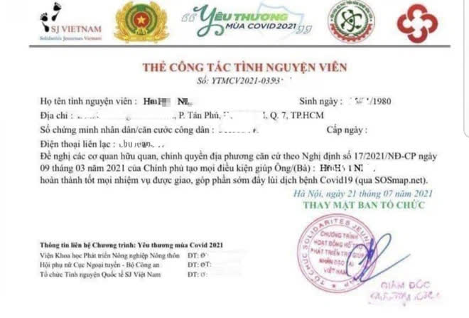 Vụ người đàn ông tự xưng tui là ban chỉ đạo quận 7: Tấm thẻ xuất hiện trên mạng xã hội là giả - Ảnh 1.