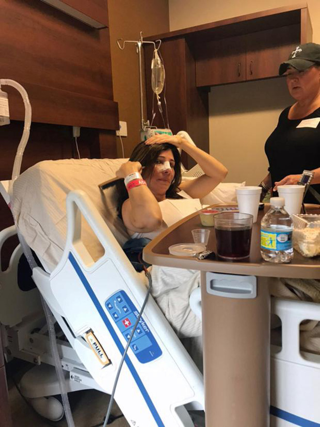 Cả tuổi thơ bị chê xấu như quỷ, bà mẹ quyết đập đi xây lại giống Đệ nhất phu nhân Mỹ và kết quả ngoài sức tưởng tượng - Ảnh 5. Cả tuổi thơ bị chê xấu như quỷ, bà mẹ quyết đập đi xây lại giống Đệ nhất phu nhân Mỹ và kết quả ngoài sức tưởng tượng - Ảnh 5.