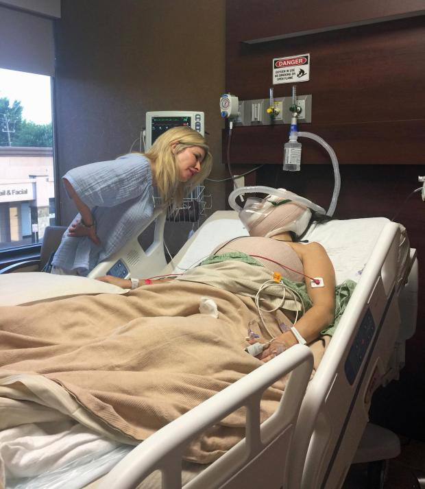 Cả tuổi thơ bị chê xấu như quỷ, bà mẹ quyết đập đi xây lại giống Đệ nhất phu nhân Mỹ và kết quả ngoài sức tưởng tượng - Ảnh 6. Cả tuổi thơ bị chê xấu như quỷ, bà mẹ quyết đập đi xây lại giống Đệ nhất phu nhân Mỹ và kết quả ngoài sức tưởng tượng - Ảnh 6.