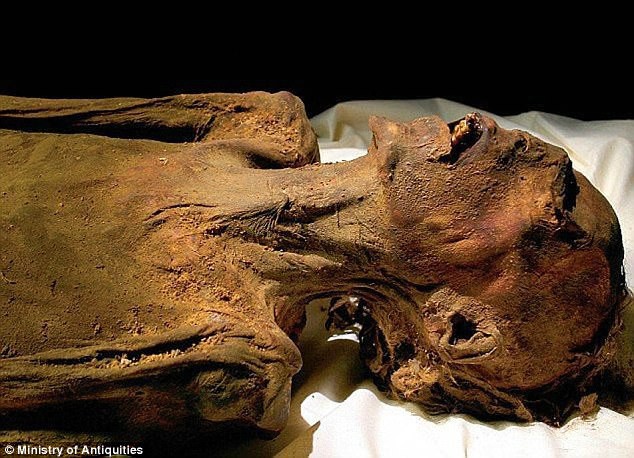 Tìm thấy xác ướp la hét kỳ lạ, các nhà khoa học phát hiện âm mưu đáng sợ trong gia đình hoàng gia nổi tiếng nhất thế giới từ 3.000 năm trước - Ảnh 4.