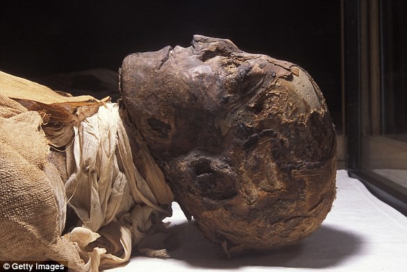 Tìm thấy xác ướp la hét kỳ lạ, các nhà khoa học phát hiện âm mưu đáng sợ trong gia đình hoàng gia nổi tiếng nhất thế giới từ 3.000 năm trước - Ảnh 5.