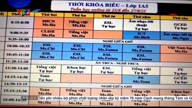 Con mới vào lớp 1, lần đầu học trực tuyến đã làm hành động khiến mẹ trầm cảm không nói nên lời - Ảnh 3.