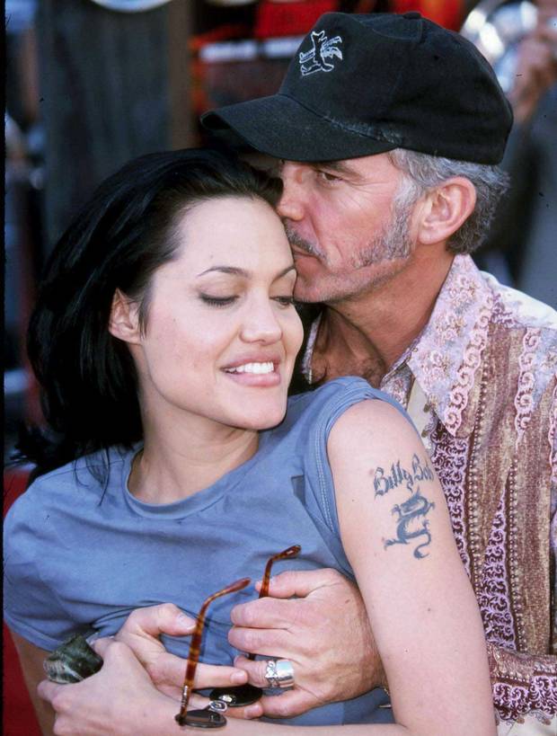 Angelina Jolie: 14 years old rebelled and committed suicide, the bad girl twice wore the label of minor three to the star of the energy to overcome cancer - Photo 13.