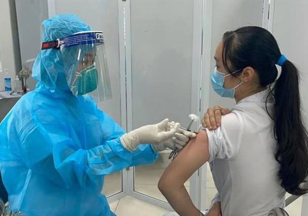 Sau tiêm vaccine COVID-19, dùng loại thuốc hạ sốt nào? - Ảnh 1.