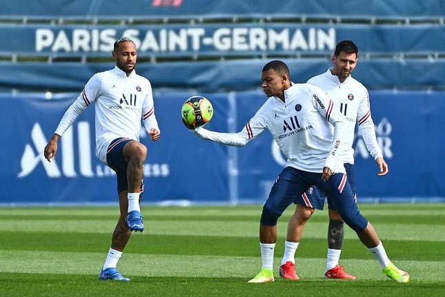 Thuyền trưởng PSG chỉ ra đối thủ phải đánh bại nếu muốn vô địch Champions League - Ảnh 1.