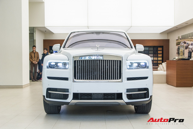 Rolls-Royce công bố phí bảo dưỡng tại Việt Nam: 1 lần/năm, giá từ 120,5 triệu đồng - Ảnh 1.