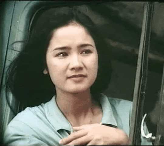 10 quốc bảo nhan sắc màn ảnh Việt thập niên 90: Xuất hiện “thần tiên tỷ tỷ” đẹp chả kém gì Lưu Diệc Phi - Ảnh 14.