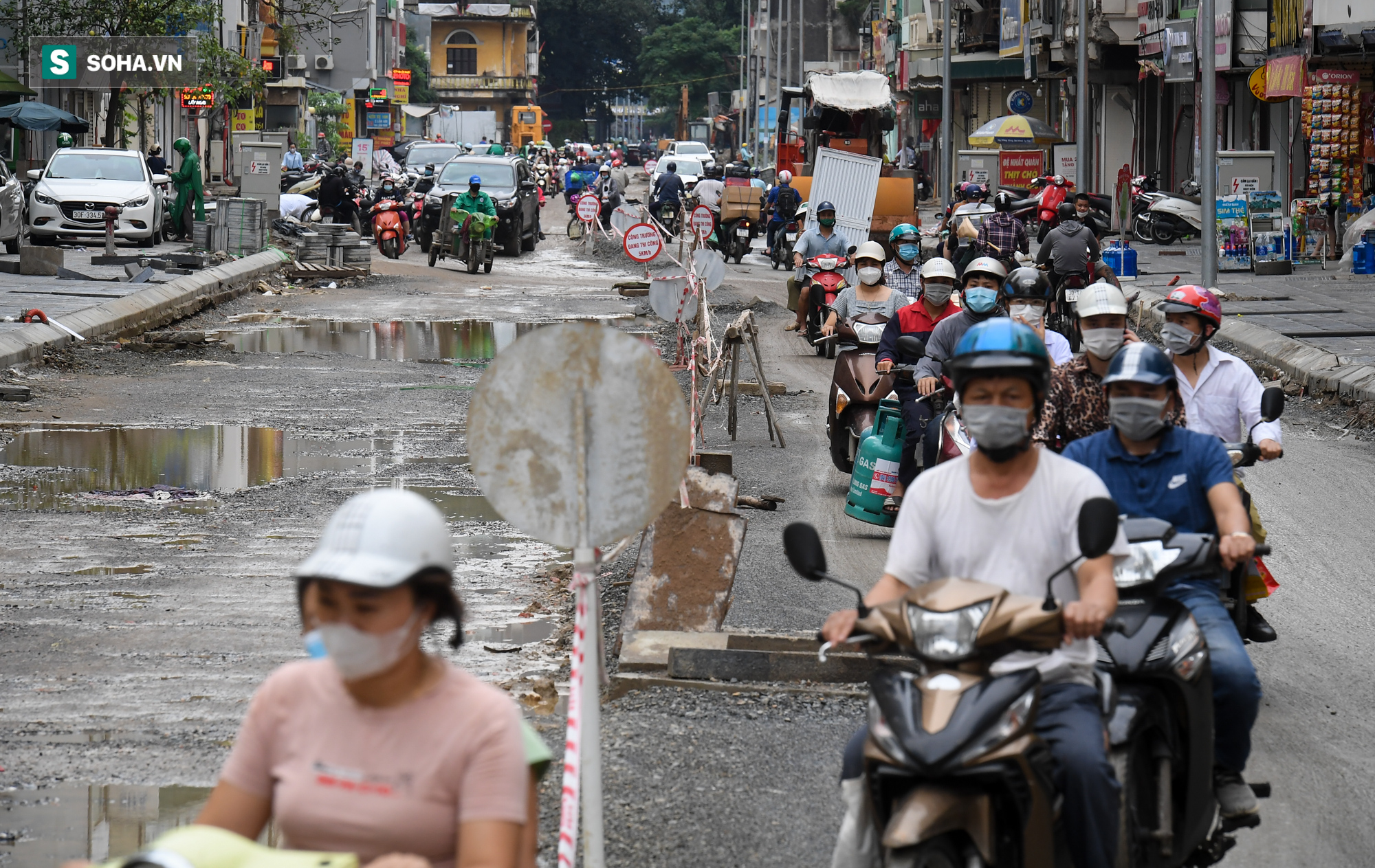 [ẢNH] Con đường dài 400m, làm 3 năm không xong ở Hà Nội - Ảnh 2.