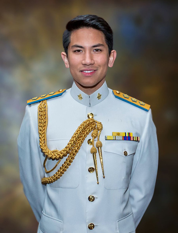 Hoàng tử điển trai nhất Brunei - người thừa kế 20 tỷ USD “cực phẩm” từ đầu đến chân từng làm MXH náo loạn giờ có cuộc sống thế nào? - Ảnh 6.