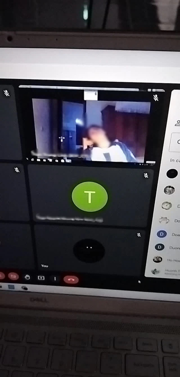 Nữ sinh học online nhưng quên tắt camera, giáo viên zoom màn hình ...