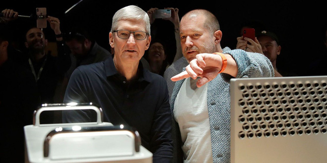 Phù thủy thiết kế Jony Ive và hãng siêu xe Ferrari công bố mối quan hệ hợp tác nhiều năm - Ảnh 1.