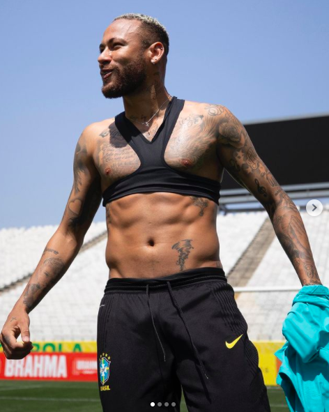 Neymar đăng ảnh cởi trần tập luyện để chứng minh không béo bụng - Ảnh 1.
