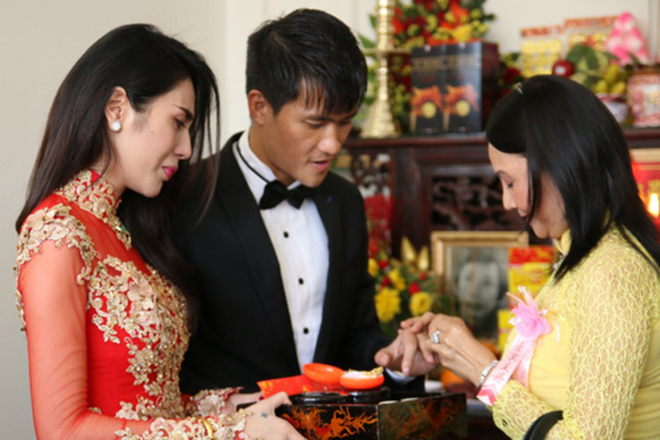 Thủy Tiên nói về mẹ: Bắt tôi gửi tiền mà nhiều khi cuối tháng nhìn số tiền cũng choáng váng - Ảnh 3.