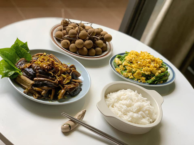 Chị vợ trẻ khoe loạt mâm cơm mùa dịch, đủ dinh dưỡng mà giá chỉ 120k quay đầu - Ảnh 11. Chị vợ trẻ khoe loạt mâm cơm mùa dịch, đủ dinh dưỡng mà giá chỉ 120k quay đầu - Ảnh 11.