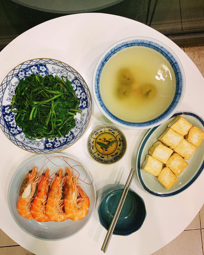 Chị vợ trẻ khoe loạt mâm cơm mùa dịch, đủ dinh dưỡng mà giá chỉ 120k quay đầu - Ảnh 6. Chị vợ trẻ khoe loạt mâm cơm mùa dịch, đủ dinh dưỡng mà giá chỉ 120k quay đầu - Ảnh 6.