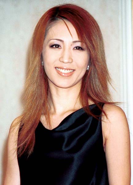 Bi kịch của nữ hoàng phim cấp 3 từng đóng Tây Du Ký: 13 tuổi bị cưỡng hiếp, sự nghiệp và cuộc đời lụi tàn vì căn bệnh quái ác nhất - Ảnh 10.