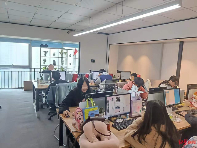  Công ty nhà người ta cho nhân viên nghỉ Tết 47 ngày vẫn nhận đủ lương - thưởng, nguyên nhân được đưa ra khiến ai nấy trầm trồ và ước ao  - Ảnh 2.