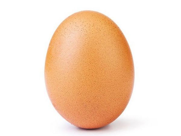 Hình ảnh quả trứng gà giữ kỷ lục nhiều lượt yêu thích nhất trên Instagram - Ảnh 1.