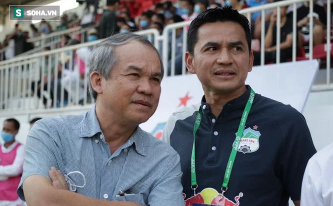 HLV Kiatisuk hé lộ điểm đến mơ ước khi rời HAGL, khiến fan Việt Nam không khỏi hụt hẫng - Ảnh 1.