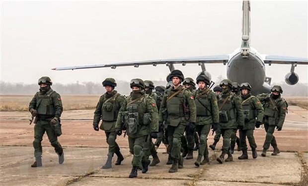 Bạo loạn ở Kazakhstan: BQP Nga ra thông báo nóng - Tàu ngầm hạt nhân Mỹ áp sát biên giới Nga - Ảnh 2.