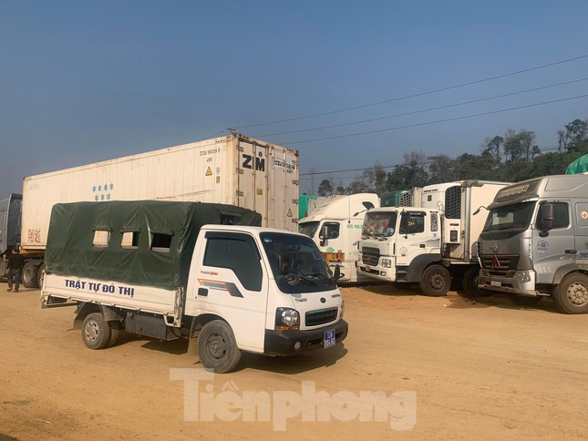 Những mánh khóe bán lốt xe xuất khẩu ở biên giới Lạng Sơn - Ảnh 6.