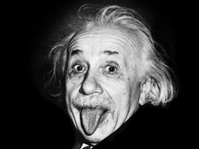 Albert Einstein là ai, tiểu sử và vì sao bộ não của ông là thước đo IQ - Ảnh 1.