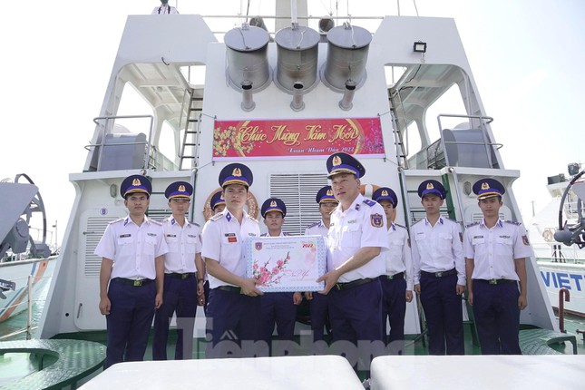 Lời hứa của Vùng Cảnh sát biển 4 với Tư lệnh Cảnh sát biển Việt Nam - Ảnh 2.