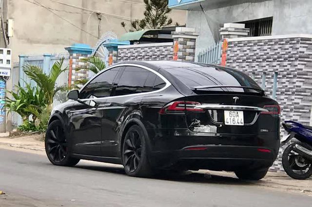 Vừa nộp trước bạ gần 300 triệu đồng, chủ xe Tesla Model 3 tại Việt Nam ngậm ngùi khi biết tin sắp miễn 100% trước bạ  - Ảnh 5.