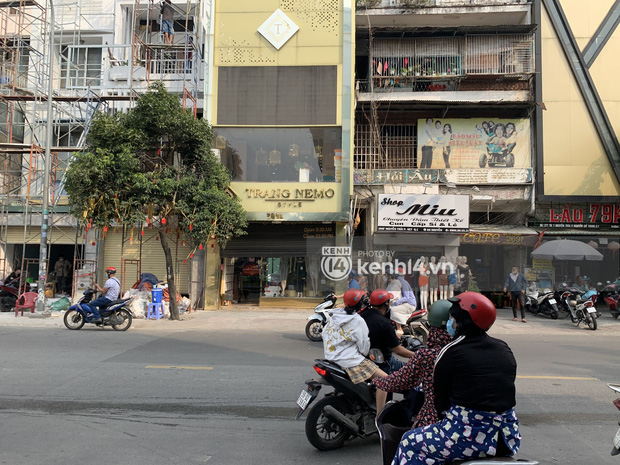 NGAY LÚC NÀY: Dòng người ùn tắc trước shop Trang Nemo, ai cũng nói đến đây chờ xem giải quyết mâu thuẫn - Ảnh 8.