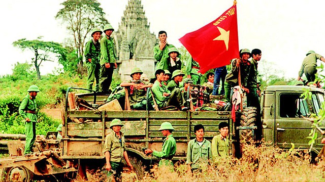 Trận vượt sông lừng lẫy Chiến trường K: Màn hỏa lực chưa từng có khiến Khmer Đỏ khiếp sợ! - Ảnh 3.