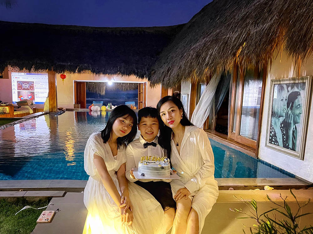 Dàn sao bất ngờ trước dung mạo của vợ cũ cố ca sĩ Vân Quang Long - Ảnh 3.