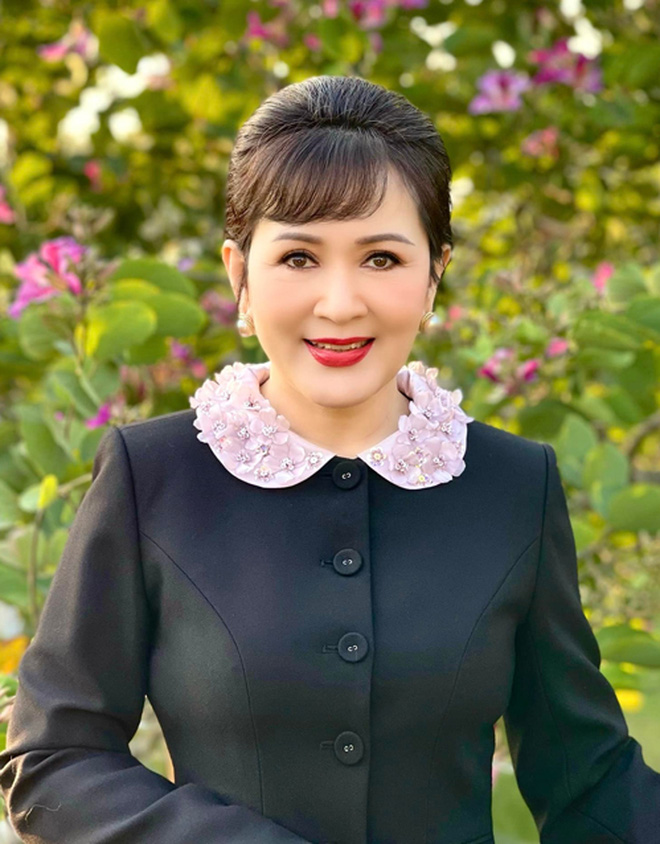  3 quý bà mặc đẹp nhất phim Việt: Mẹ chồng Nam (Hương Vị Tình Thân) quá thời thượng nhưng chưa sang bằng số 1 - Ảnh 1.