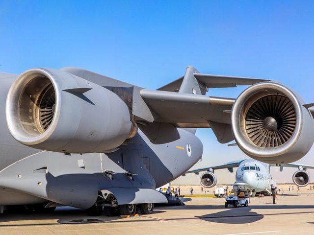 Có gì bên trong ngựa thồ hạng nặng C17 - máy bay vận tải quân sự trị giá 340 triệu USD của không quân Mỹ  - Ảnh 6.