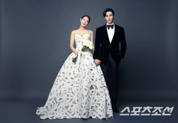  Lee Min Ho đến mừng đám cưới Park Shin Hye, nhắn nhủ điều gì đến người thương mà khiến dân tình tiếc nuối? - Ảnh 2.