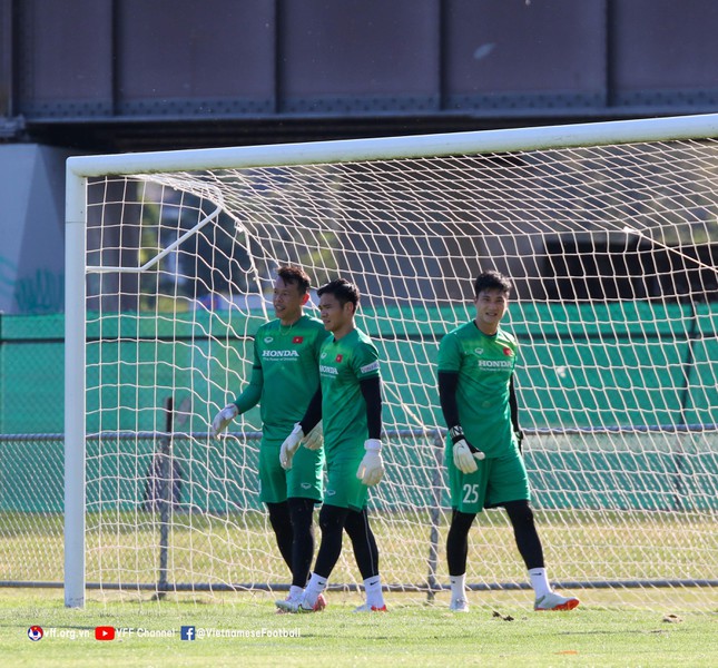 Đội tuyển Việt Nam hứng khởi tập buổi đầu tiên tại Australia - Ảnh 4.
