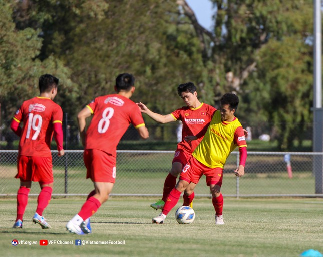 Đội tuyển Việt Nam hứng khởi tập buổi đầu tiên tại Australia - Ảnh 14.