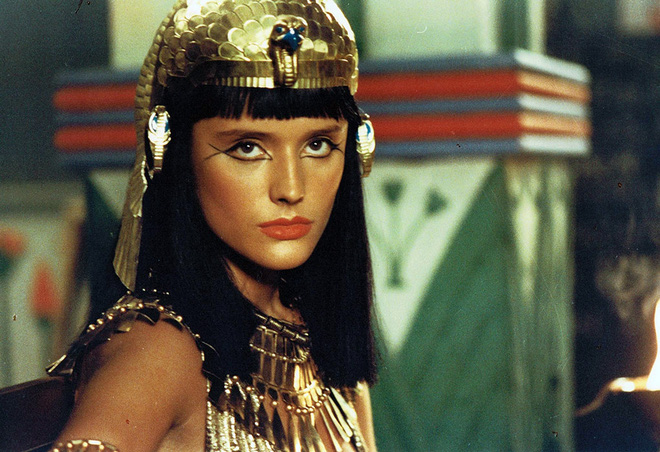 Ngỡ ngàng nhan sắc Nữ hoàng Ai Cập được phục dựng khác hẳn trên phim, được mệnh danh huyền thoại nhan sắc thế giới liệu có đúng? - Ảnh 12.