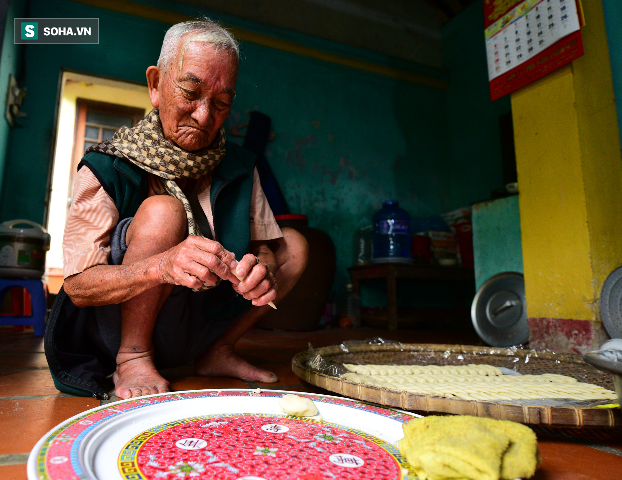 Ông cụ 70 năm làm bánh từ gạo, cả làng đến học nhưng đều lắc đầu chào thua - Ảnh 3.