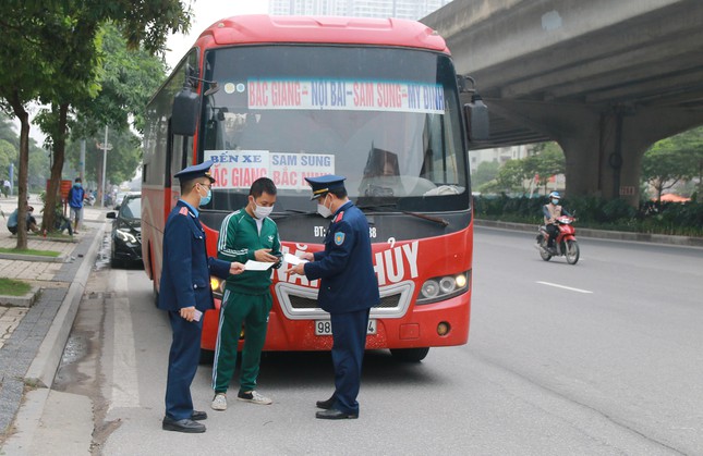 Lập 37 chốt nóng đảm bảo trật tự giao thông Tết và năm 2022 - Ảnh 3.