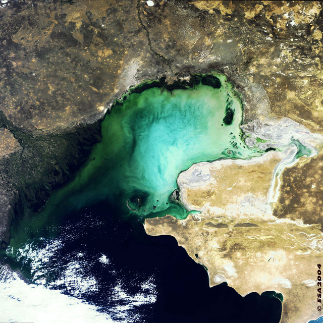 Hồ lớn nhất thế giới: Biển Caspi, thực sự nó là biển hay hồ? - Ảnh 4.