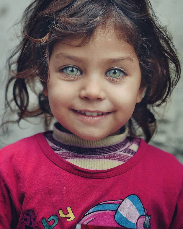 Những đôi mắt đẹp tới siêu thực của trẻ em Thổ Nhĩ Kỳ qua ống kính nhiếp ảnh gia - Ảnh 2.