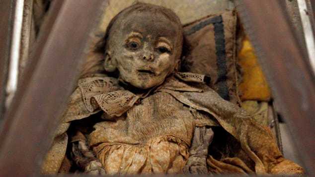 Đi tìm lời giải về hàng loạt xác ướp trẻ em trong hầm mộ ở Italia - Ảnh 2.
