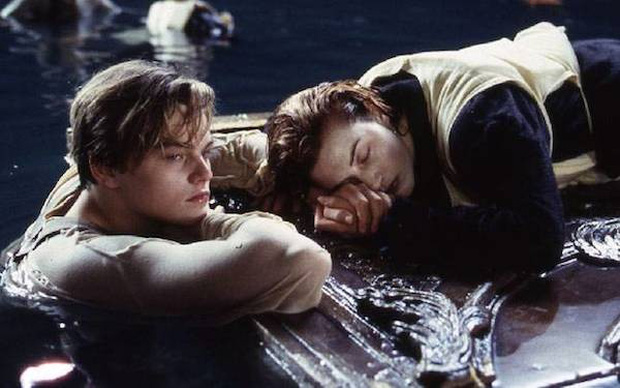  Bị gạ hỏi có yêu anh Jack ngoài đời không, nữ chính Titanic hồi đáp 4 chữ khiến hàng triệu con tim tan vỡ - Ảnh 3.