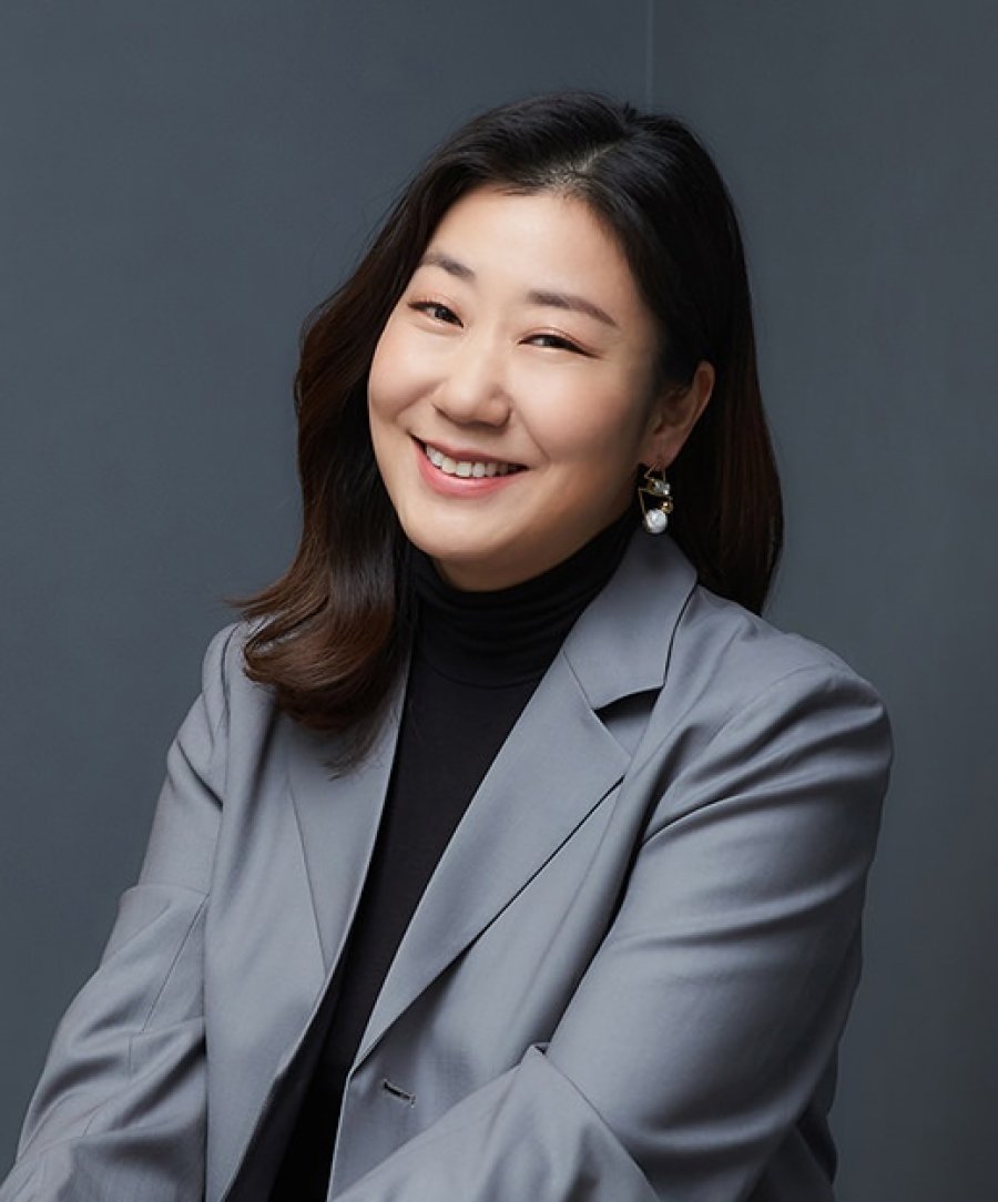 Nữ diễn viên gần 50 tuổi mới chạm tới hào quang, từ nữ phụ đến ngôi sao phòng vé mới - Ảnh 2. Nữ diễn viên gần 50 tuổi mới chạm tới hào quang, từ nữ phụ đến ngôi sao phòng vé mới - Ảnh 2.